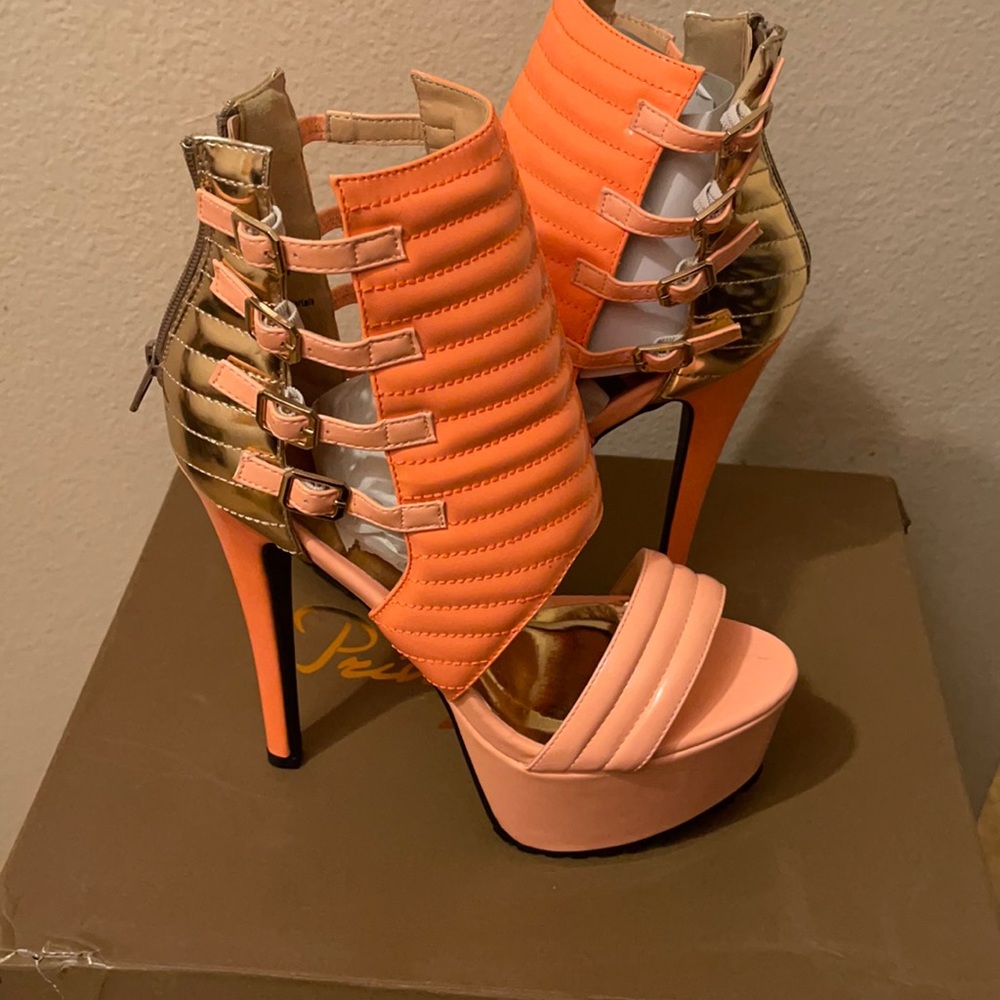 BRAND NEW NEVER WORN size 8.5 coral and light pink stiletto